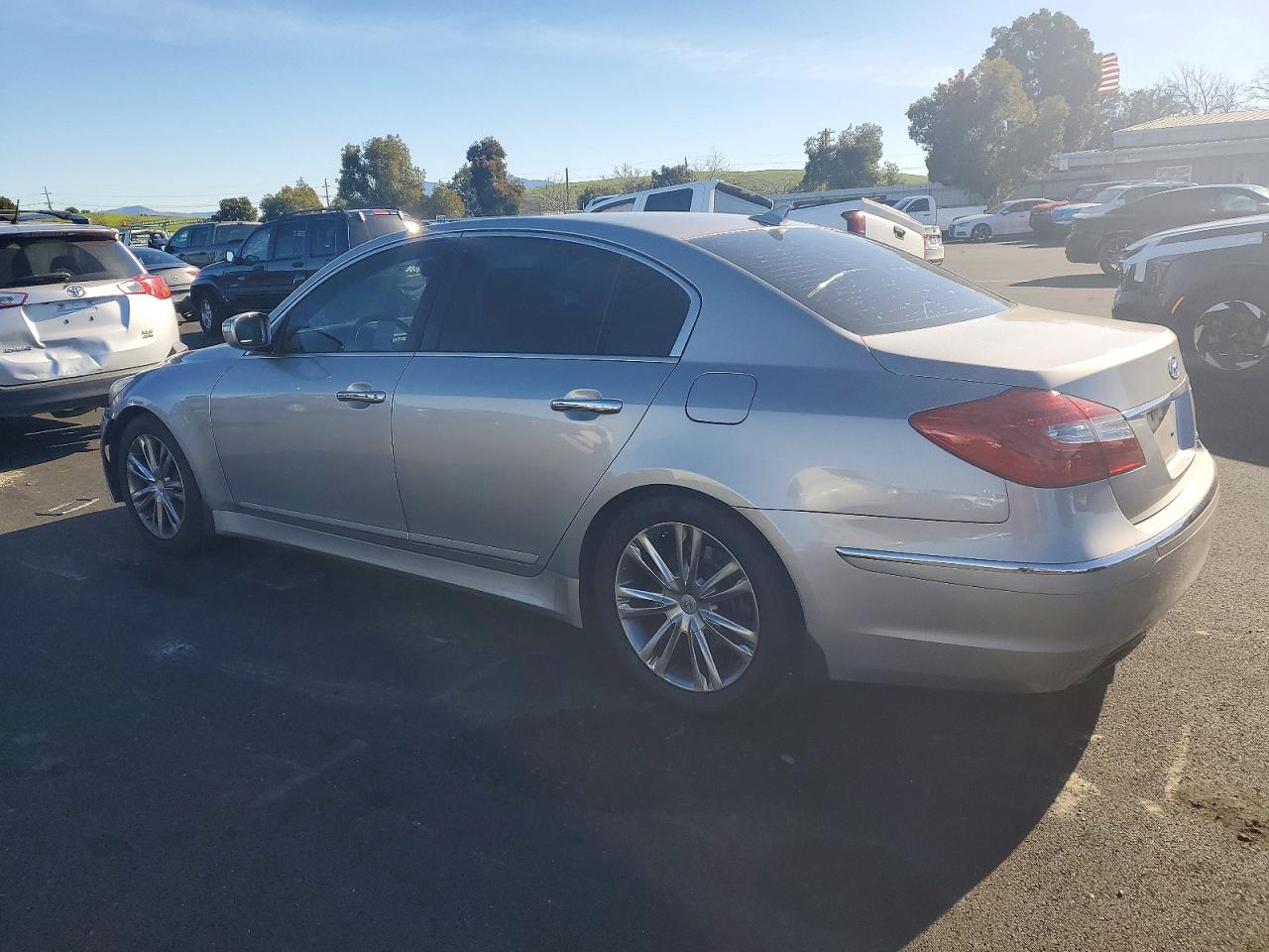 2013 HYUNDAI GENESIS 3.8L photo 2