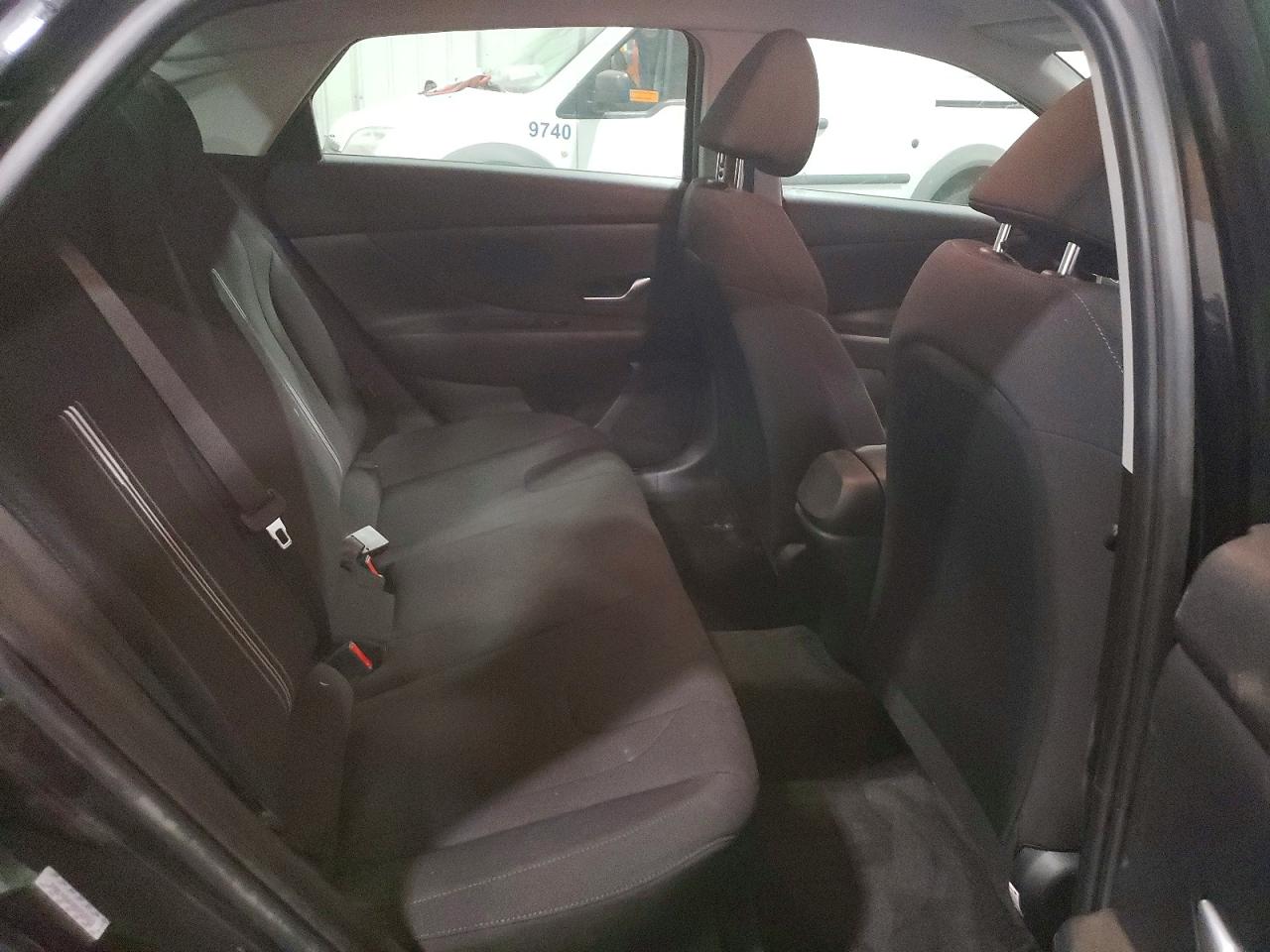2022 HYUNDAI ELANTRA SEL photo 10