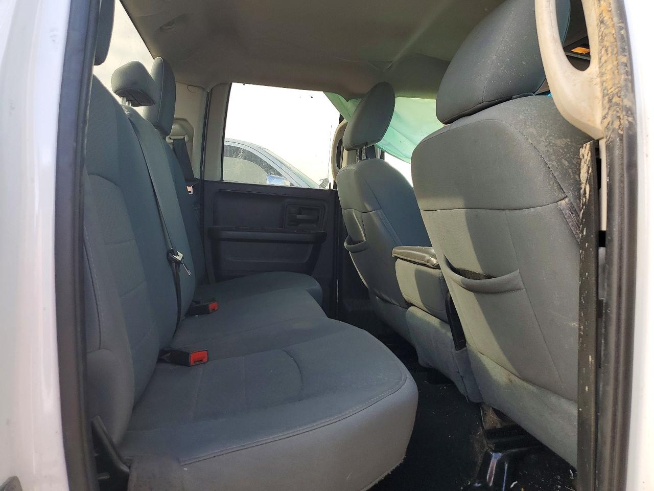 2013 RAM 1500 ST photo 10