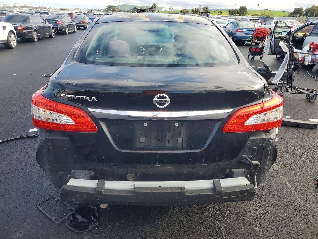2015 NISSAN SENTRA S photo 6