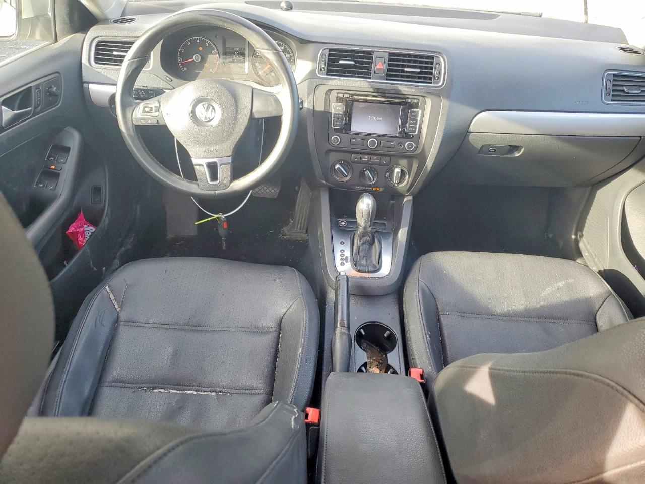 2011 VOLKSWAGEN JETTA SEL photo 8