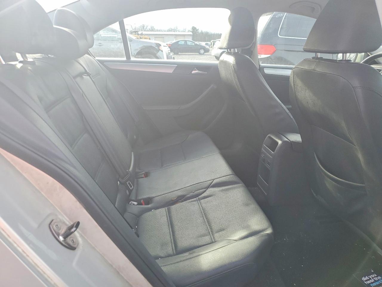 2011 VOLKSWAGEN JETTA SEL photo 10