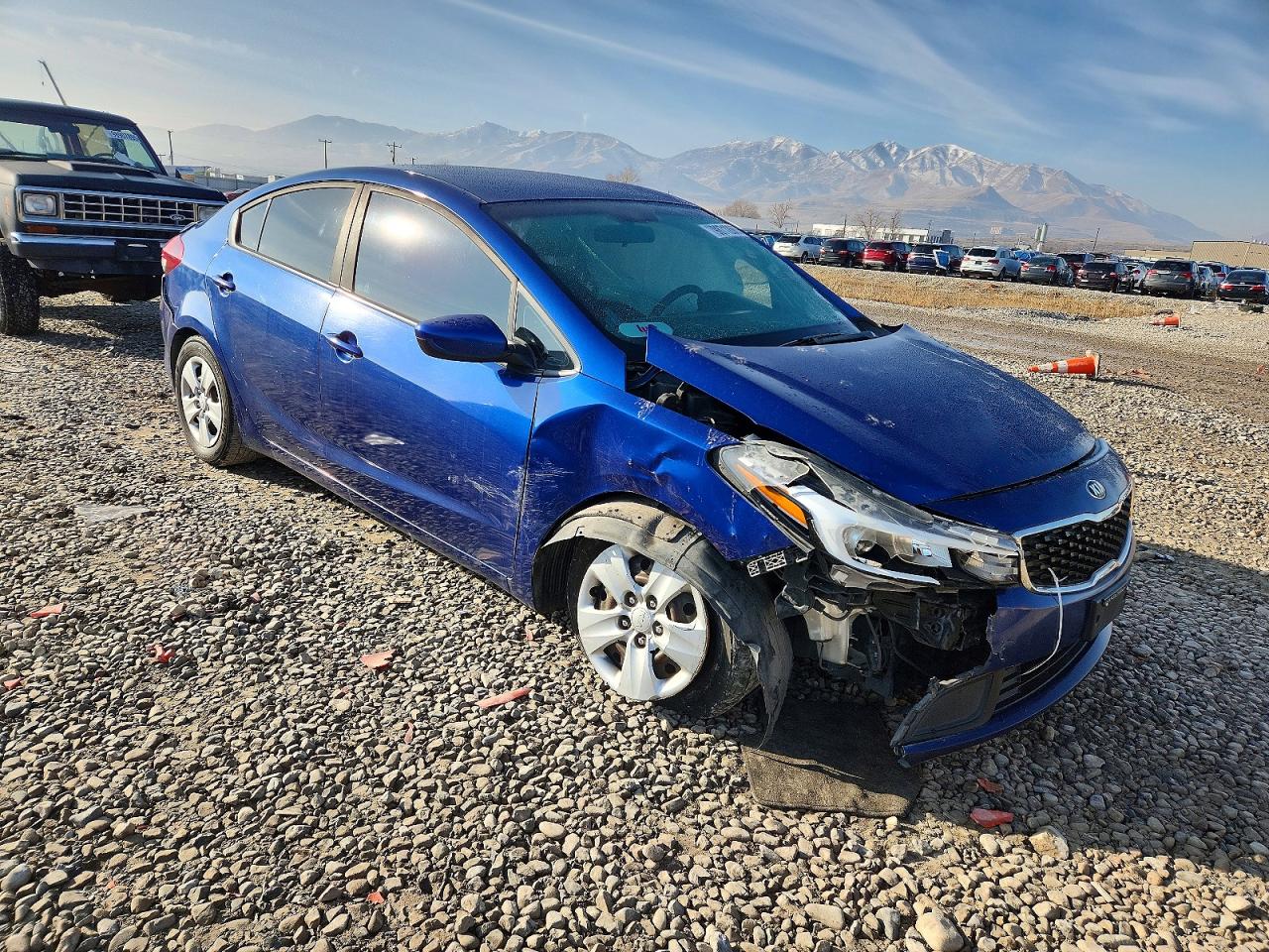 2017 KIA FORTE LX photo 4
