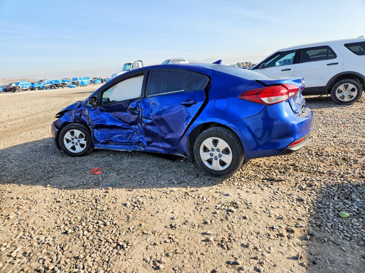 2017 KIA FORTE LX photo 2