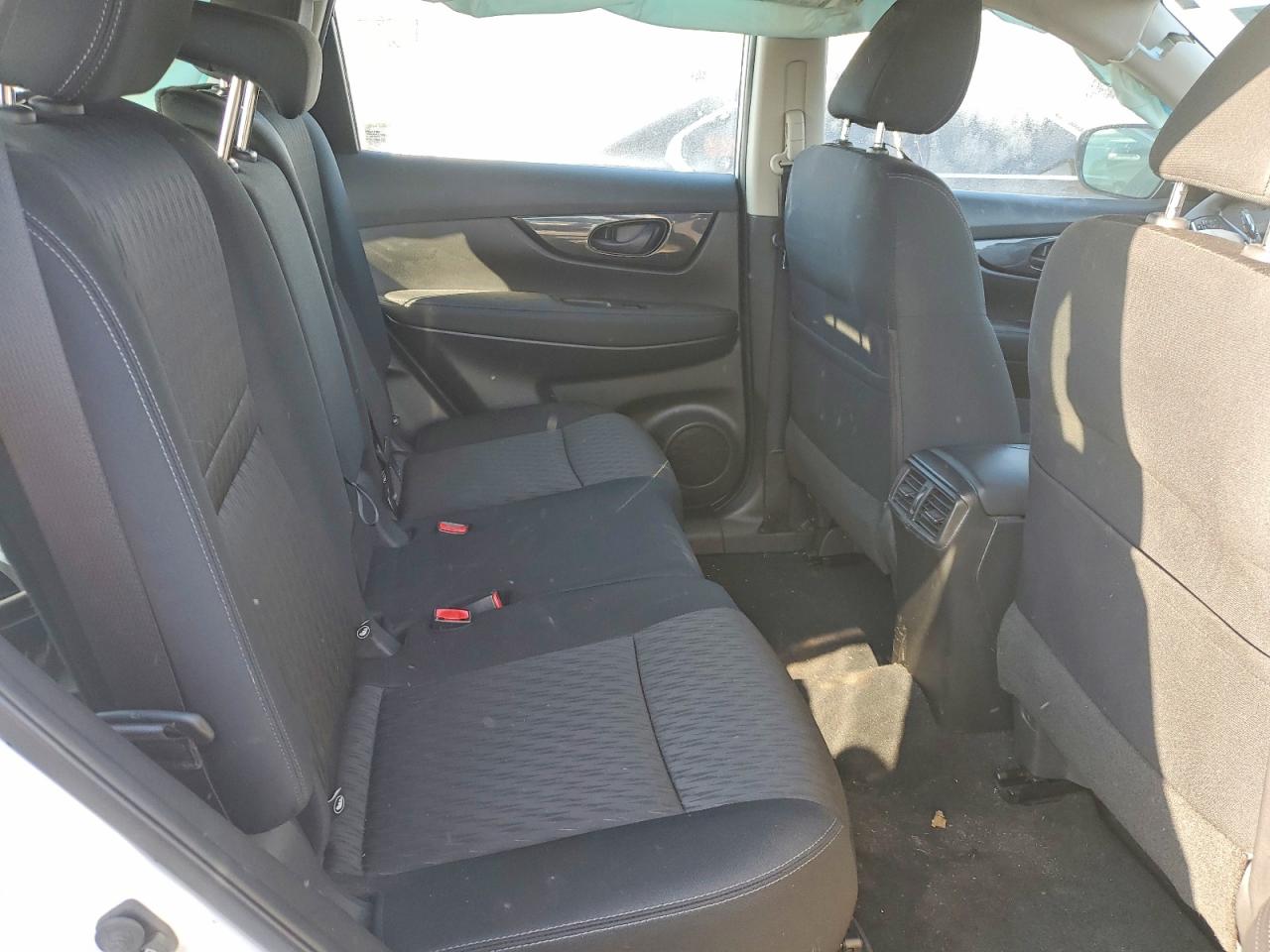 2019 NISSAN ROGUE S photo 10