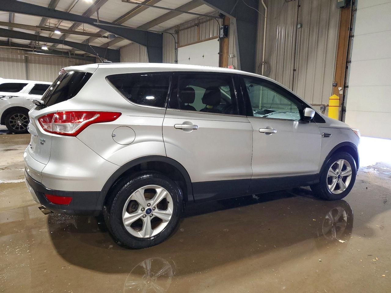 2016 FORD ESCAPE SE photo 3