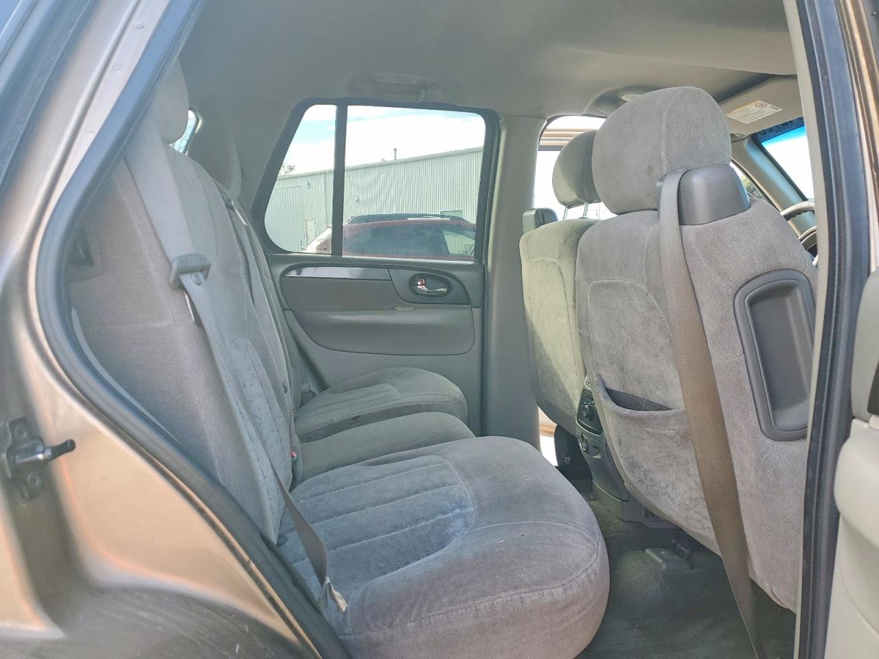 2003 GMC ENVOY photo 11