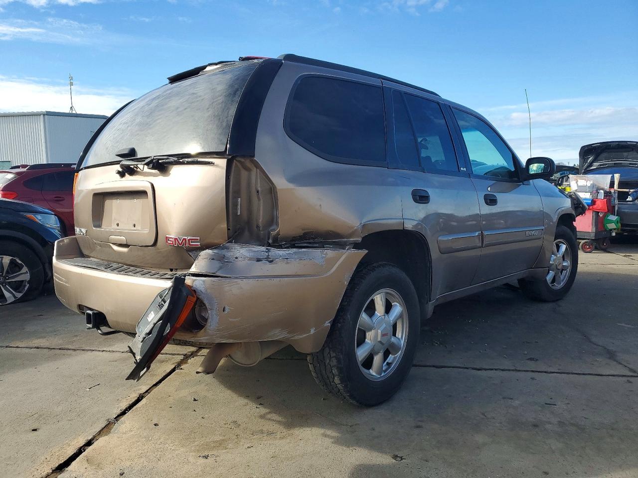 2003 GMC ENVOY photo 3