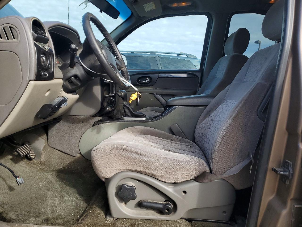 2003 GMC ENVOY photo 7
