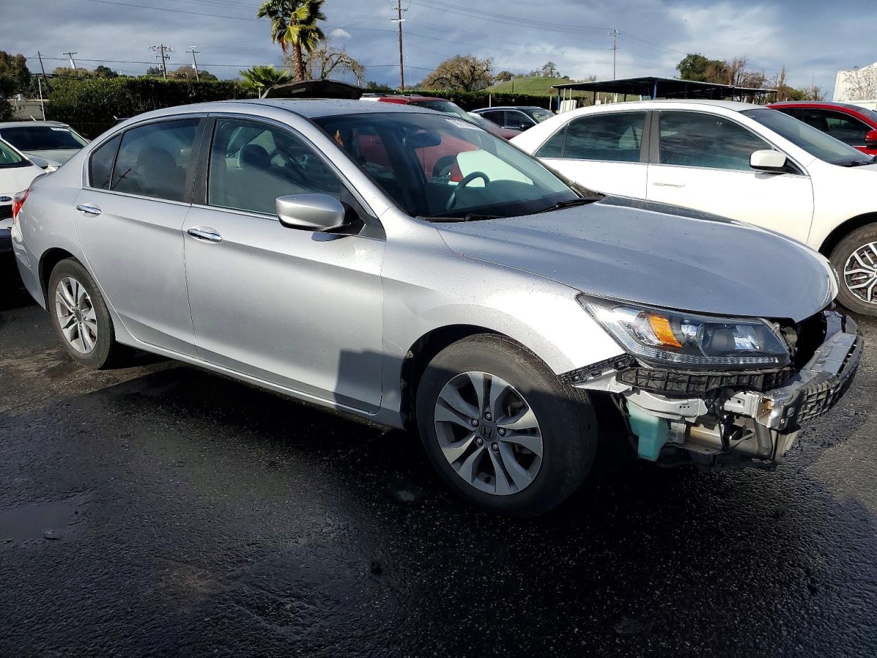 2013 HONDA ACCORD LX photo 4