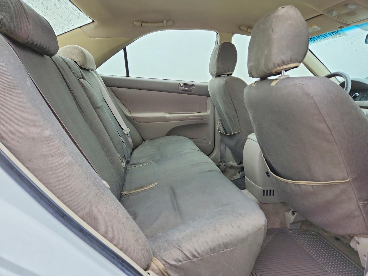 2003 TOYOTA CAMRY LE photo 10