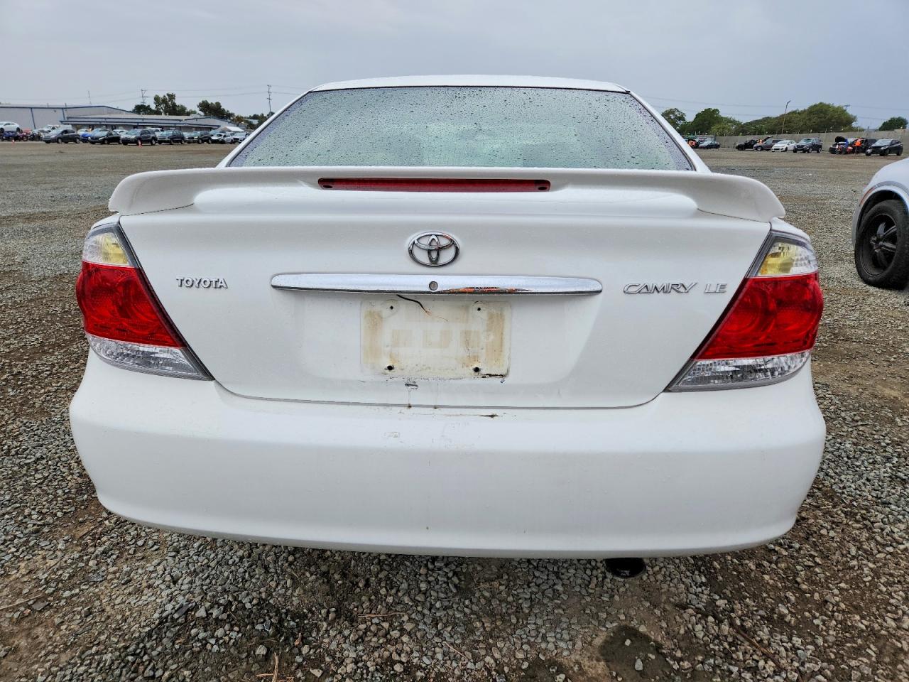 2003 TOYOTA CAMRY LE photo 6
