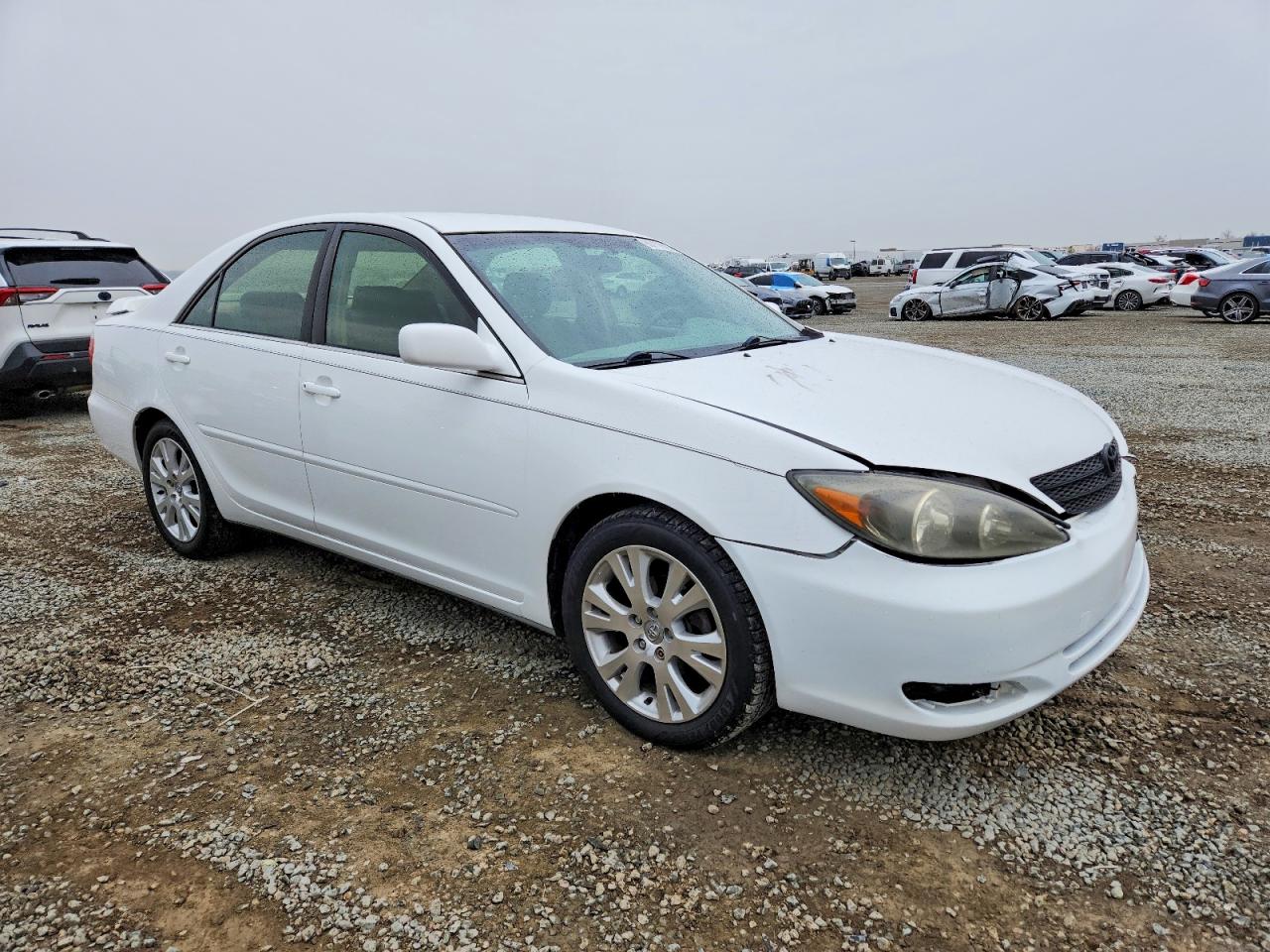 2003 TOYOTA CAMRY LE photo 4