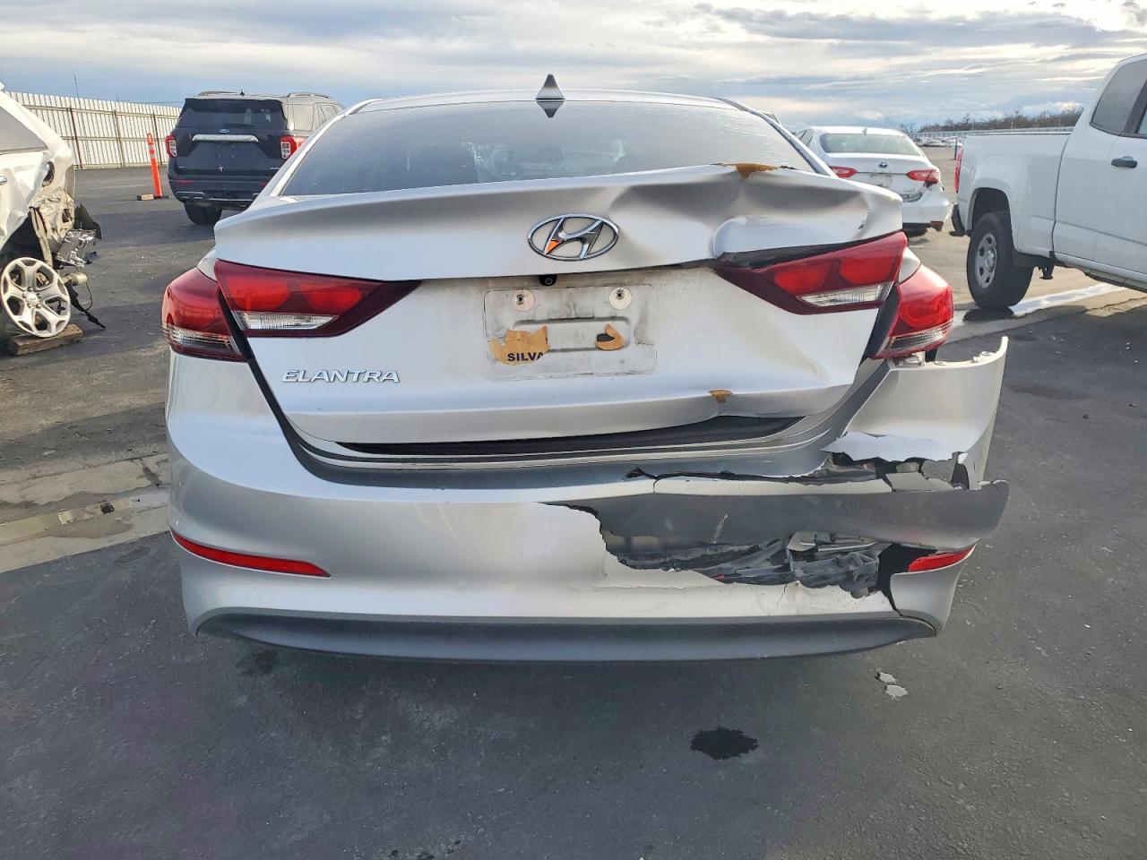2018 HYUNDAI ELANTRA SEL photo 6