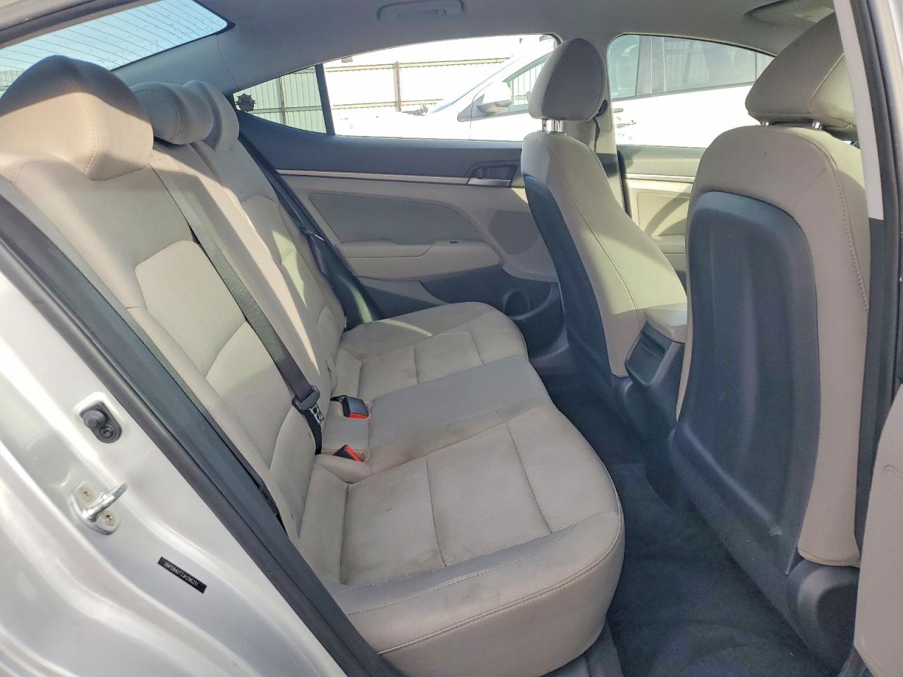 2018 HYUNDAI ELANTRA SEL photo 10