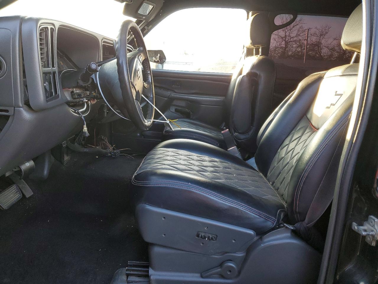 2006 CHEVROLET SILVERADO C1500 photo 7