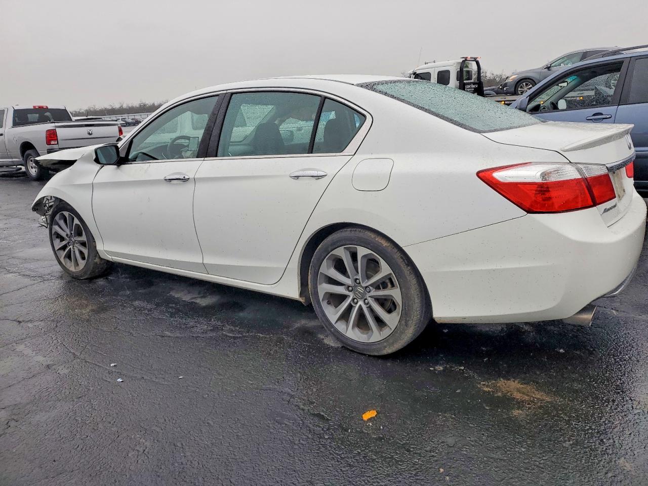 2014 HONDA ACCORD SPORT photo 2
