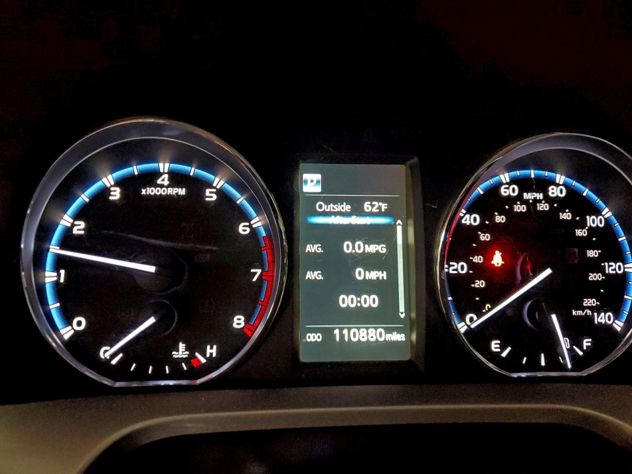 2016 TOYOTA RAV4 XLE photo 9