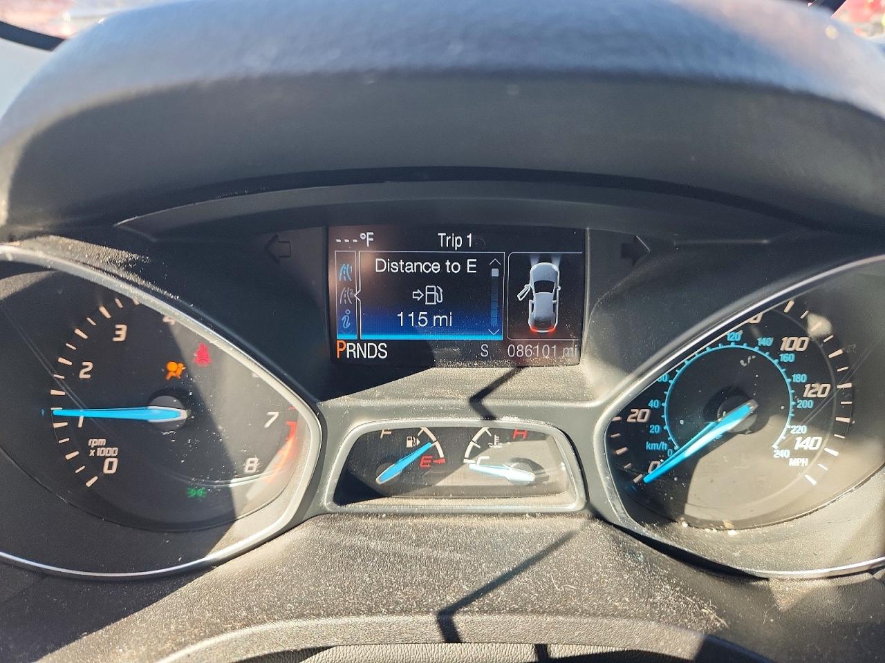 2016 FORD ESCAPE SE photo 9