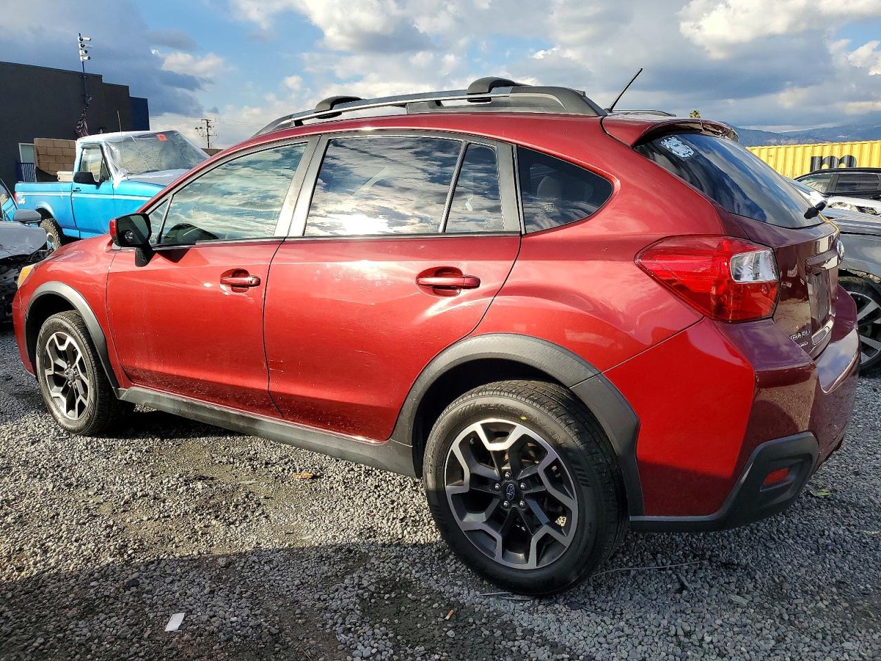 2017 SUBARU CROSSTREK PREMIUM photo 2