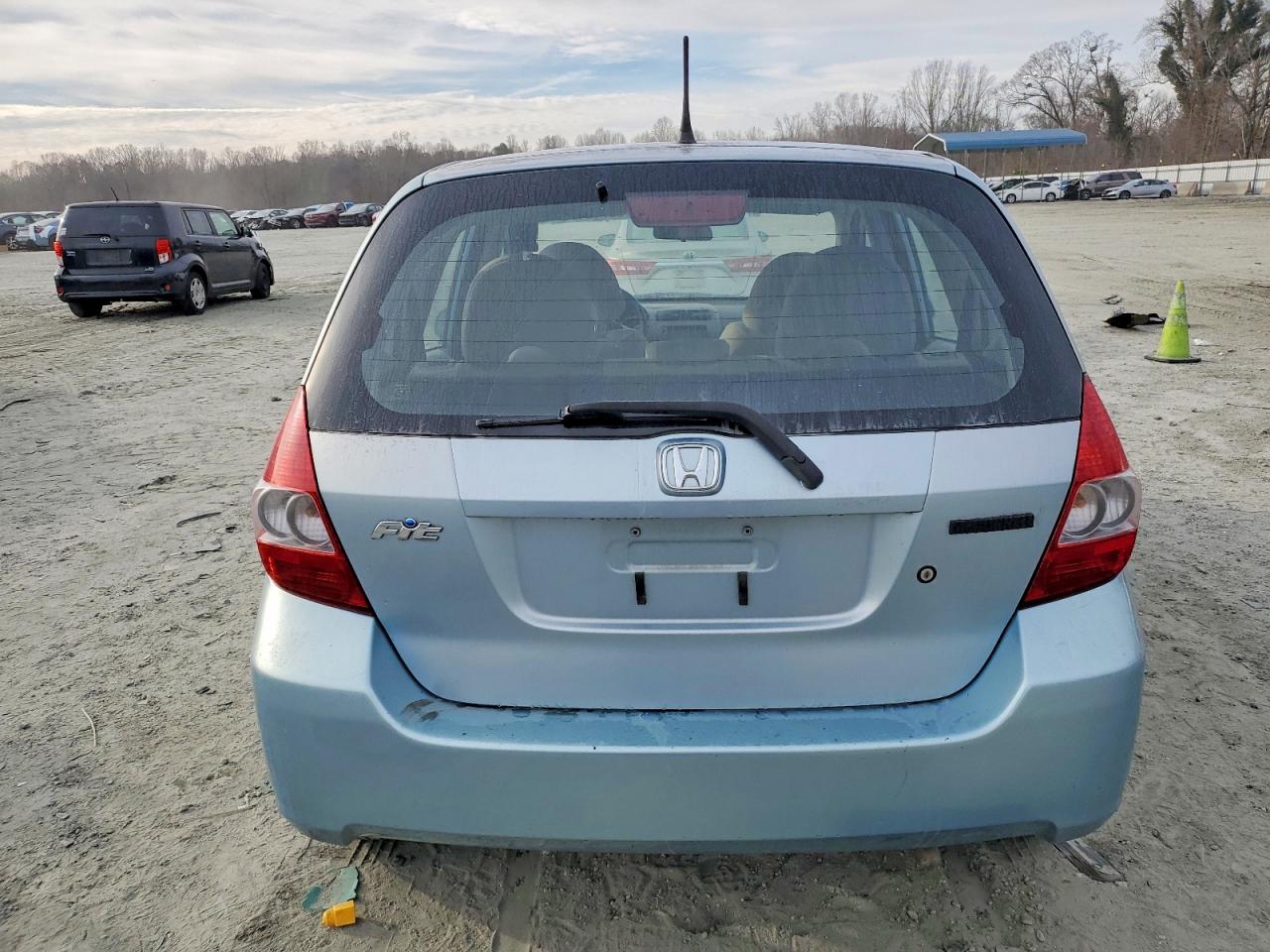 2007 HONDA FIT photo 6