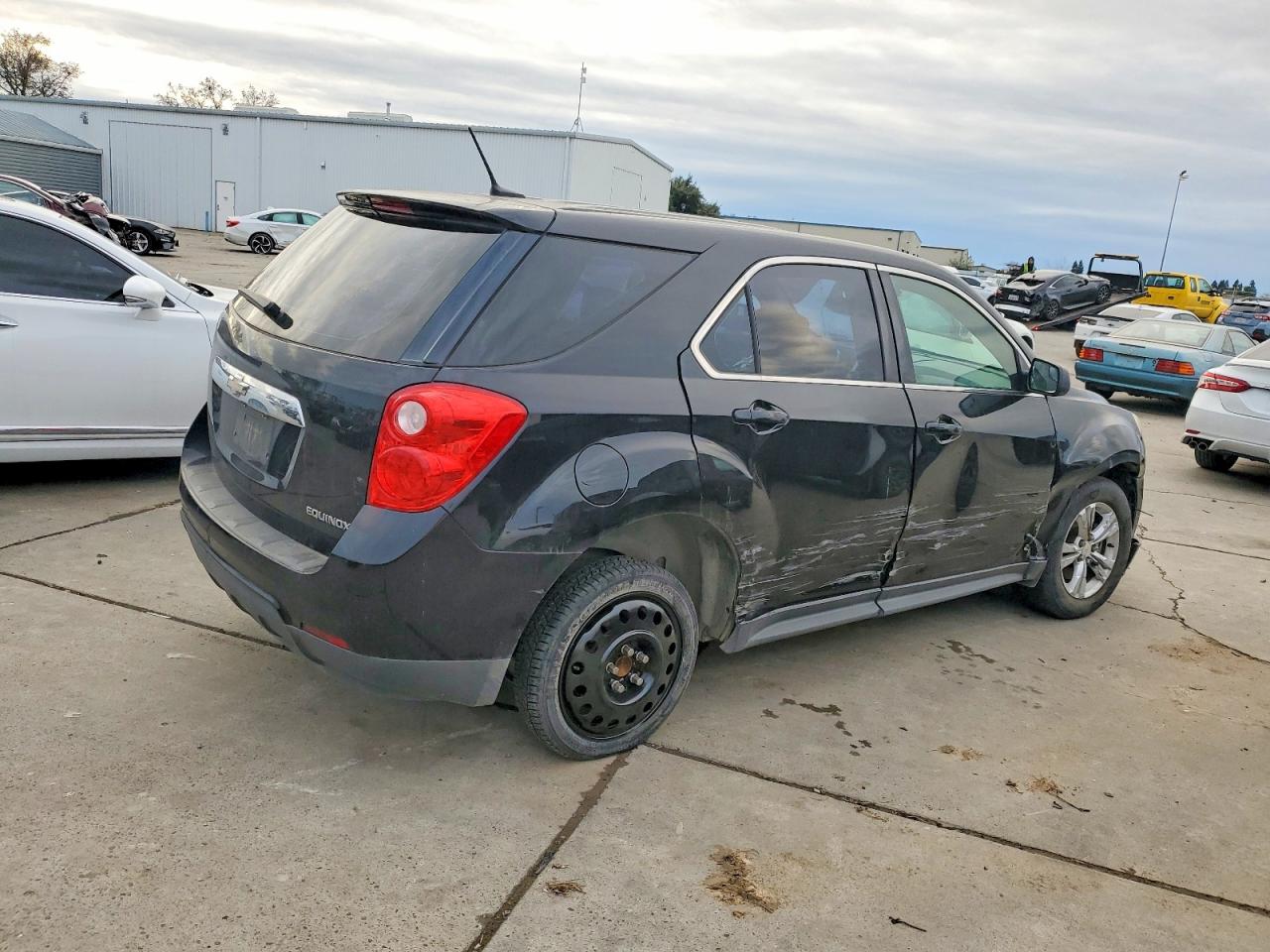 2013 CHEVROLET EQUINOX LS photo 3