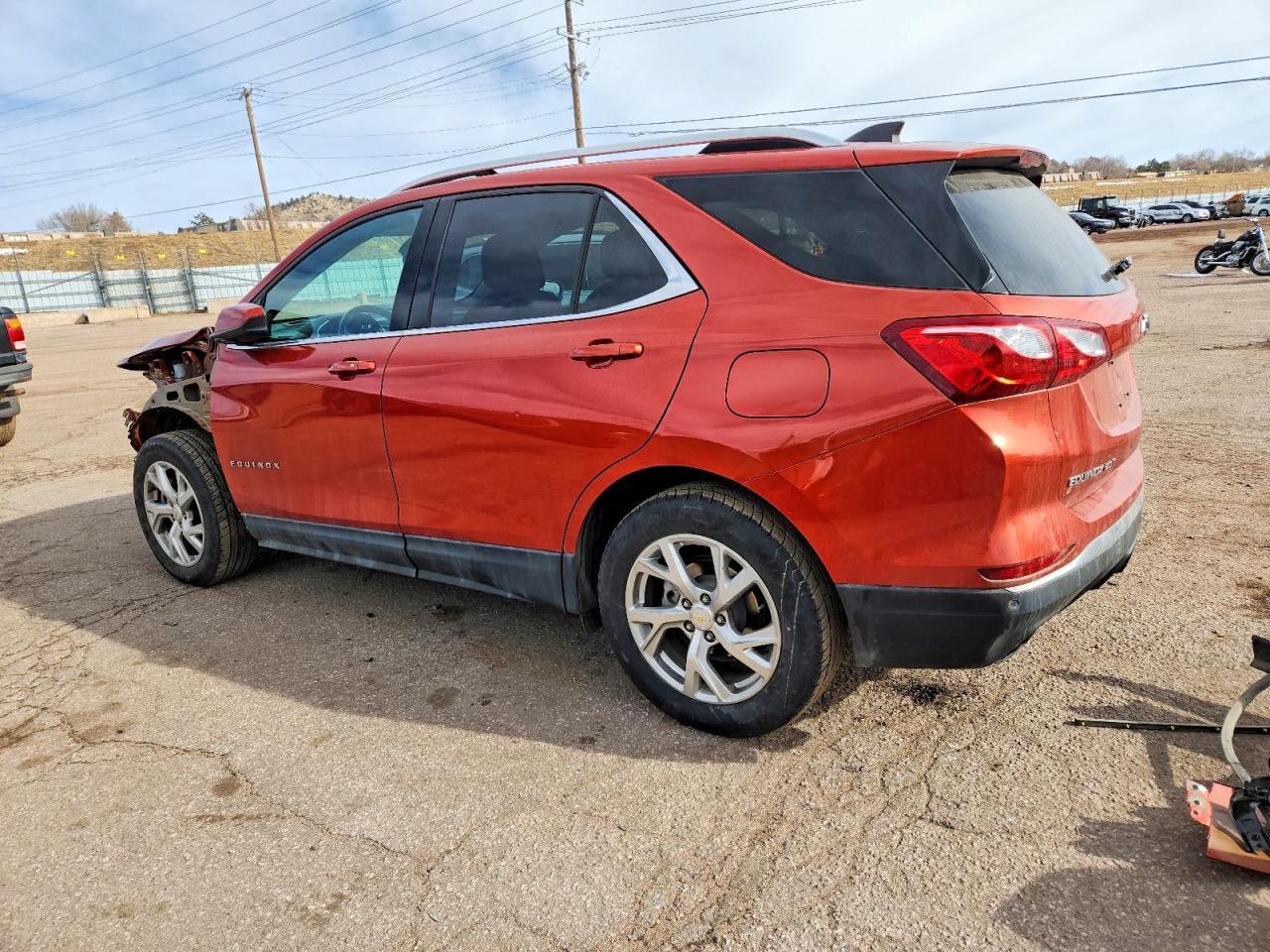 2020 CHEVROLET EQUINOX LT photo 2