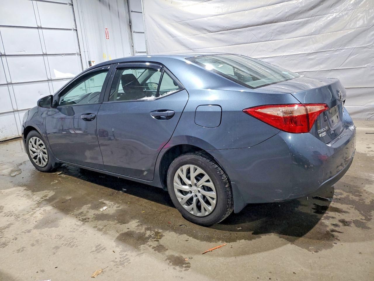 2019 TOYOTA COROLLA L photo 2