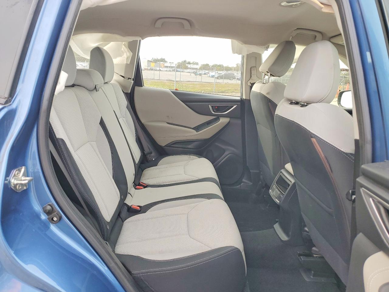 2019 SUBARU FORESTER photo 10