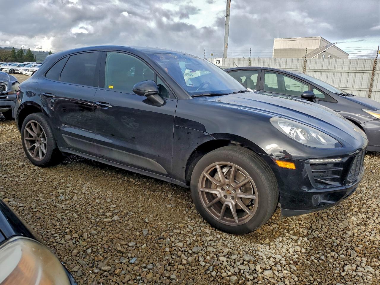 2015 PORSCHE MACAN S photo 4