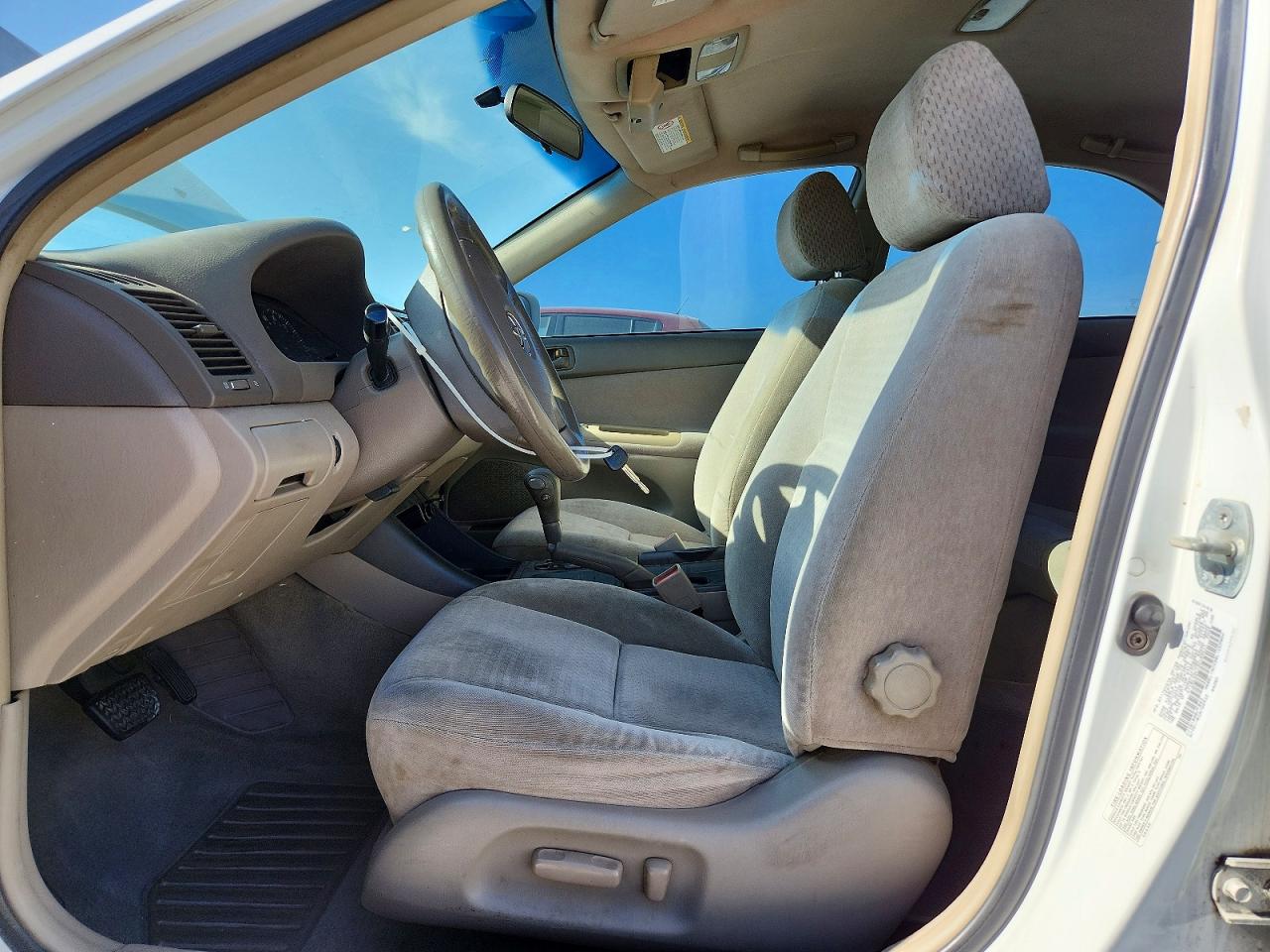 2003 TOYOTA CAMRY LE photo 7