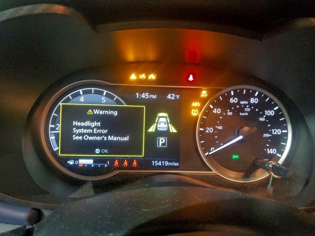 2025 NISSAN VERSA SV photo 9