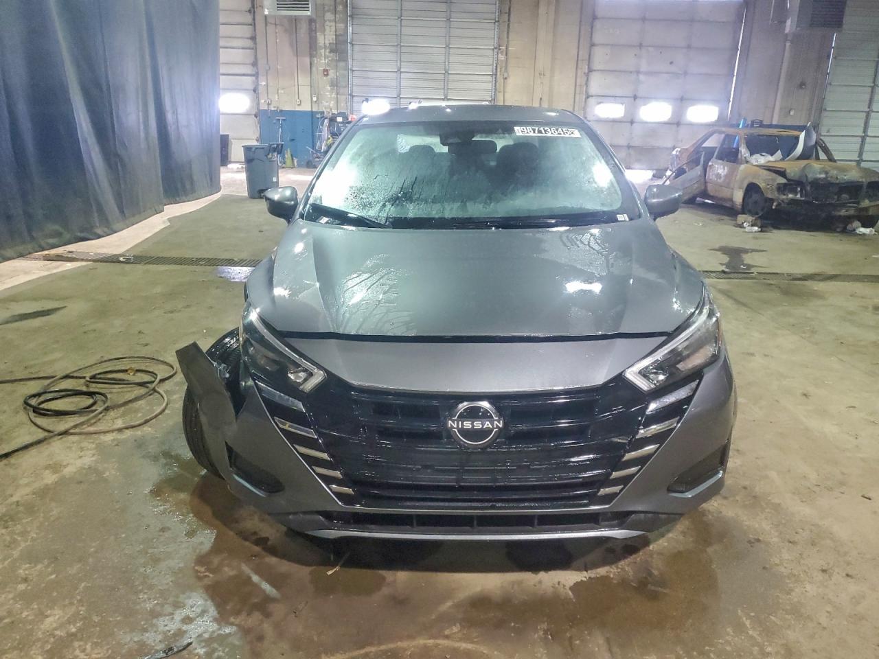 2025 NISSAN VERSA SV photo 5