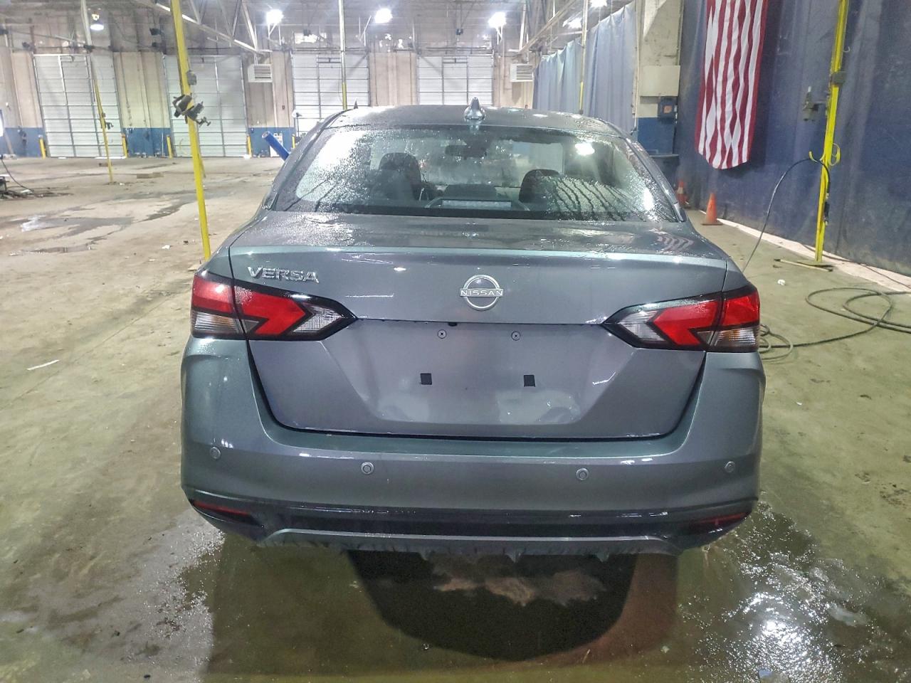 2025 NISSAN VERSA SV photo 6