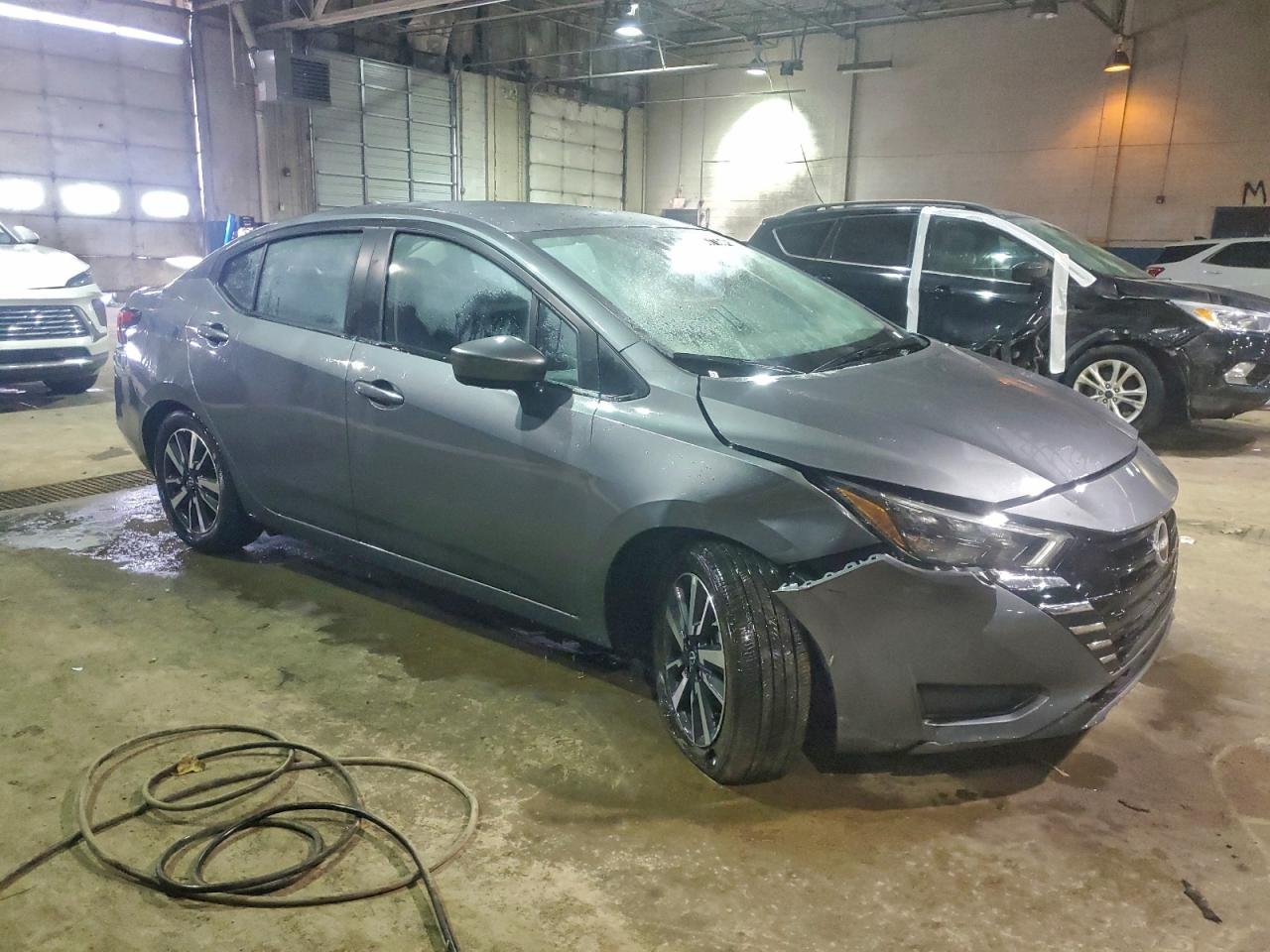2025 NISSAN VERSA SV photo 4
