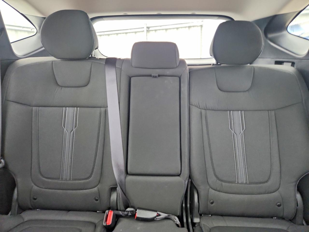 2025 HYUNDAI TUCSON SEL photo 10