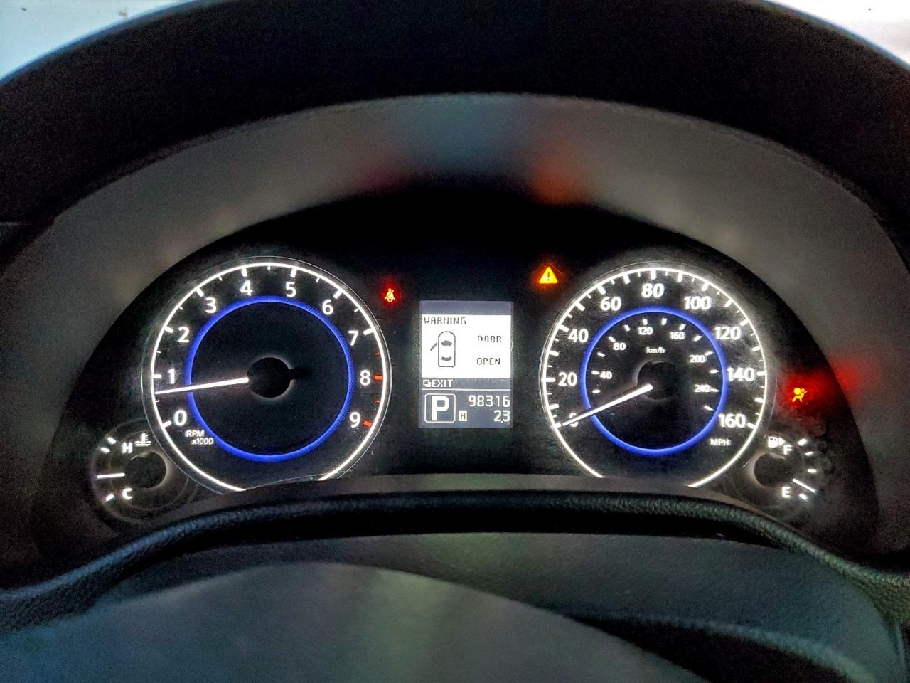 2011 INFINITI G37 BASE photo 9