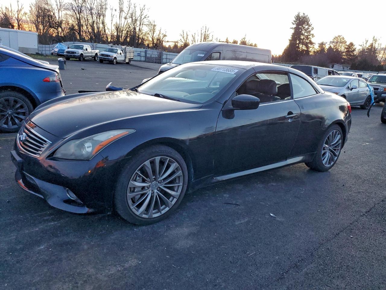 2011 INFINITI G37