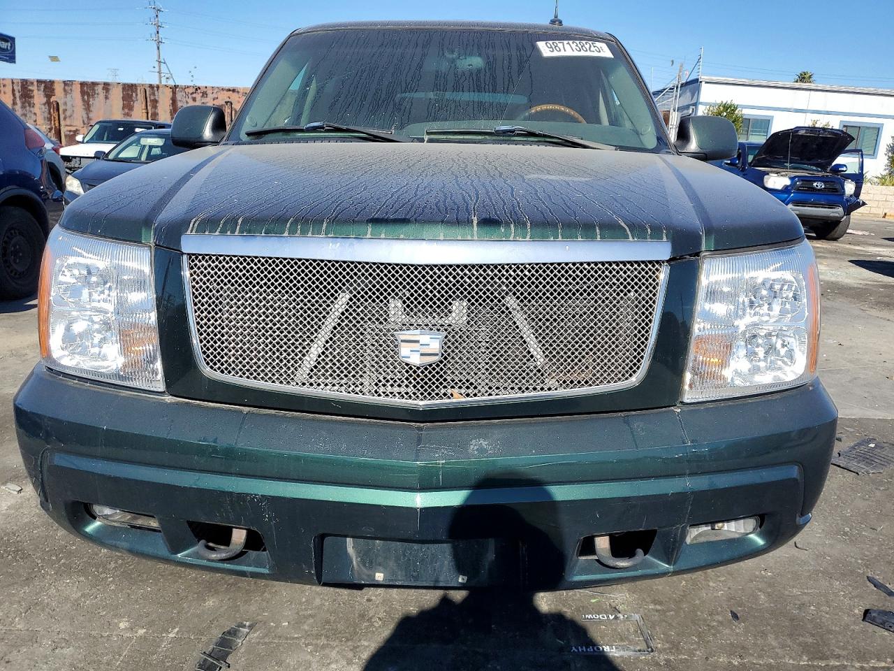 2002 CADILLAC ESCALADE LUXURY photo 5