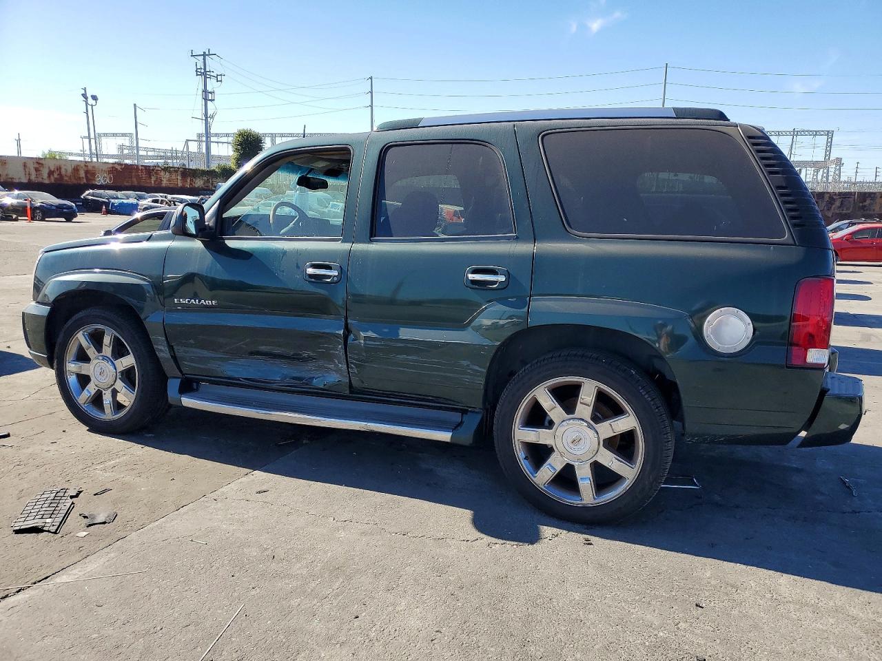 2002 CADILLAC ESCALADE LUXURY photo 2