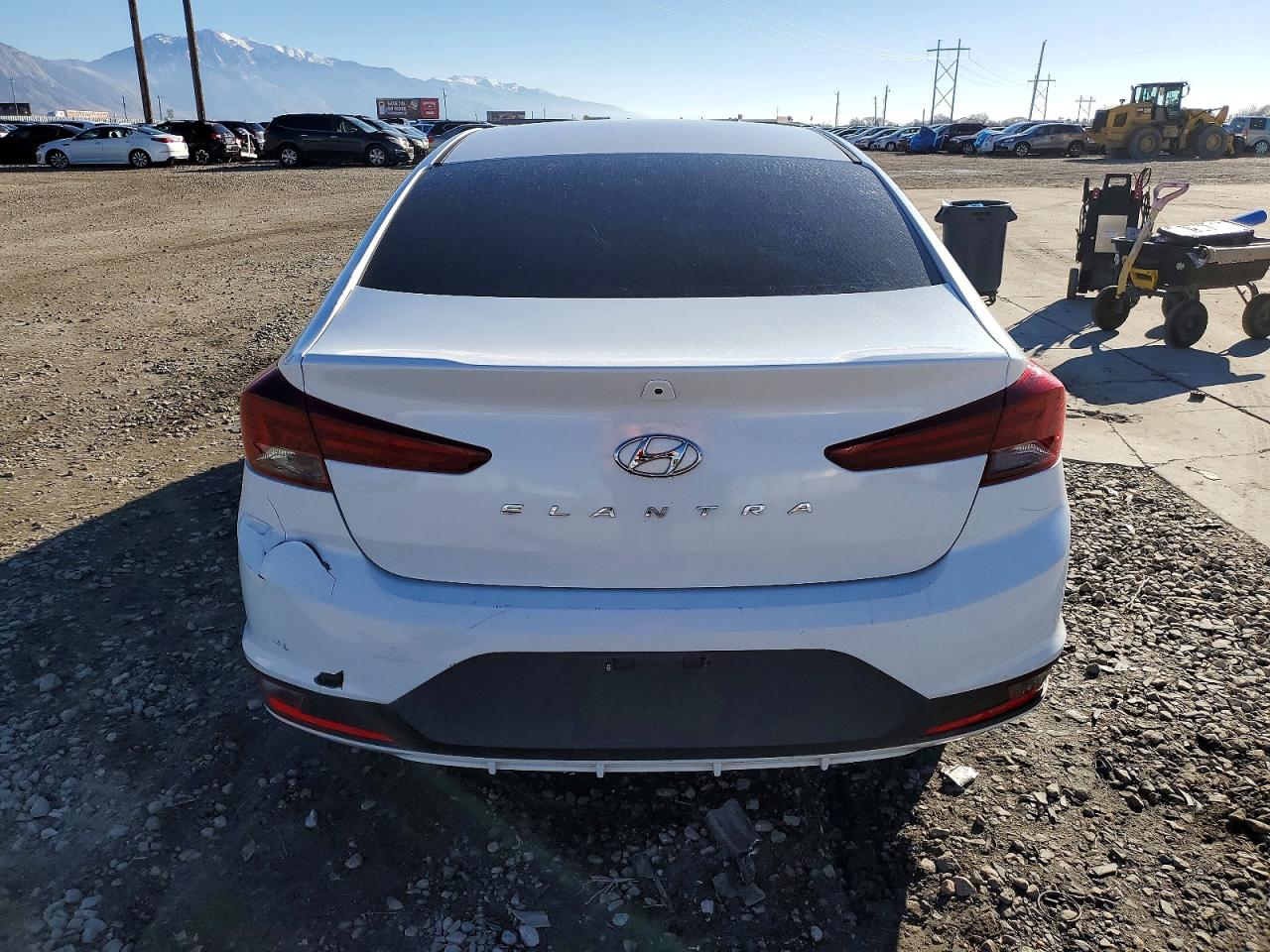 2020 HYUNDAI ELANTRA SE photo 11