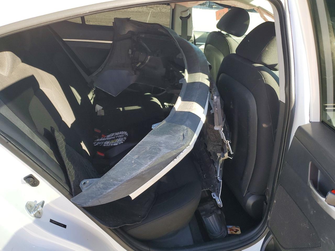 2020 HYUNDAI ELANTRA SE photo 19