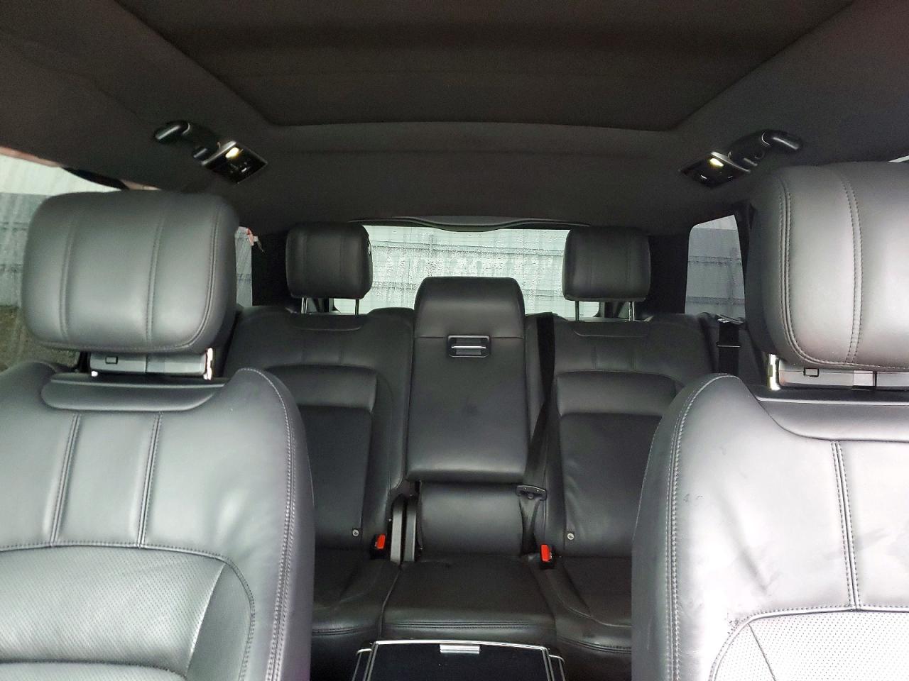 2020 LAND ROVER RANGE ROVER P525 HSE photo 10