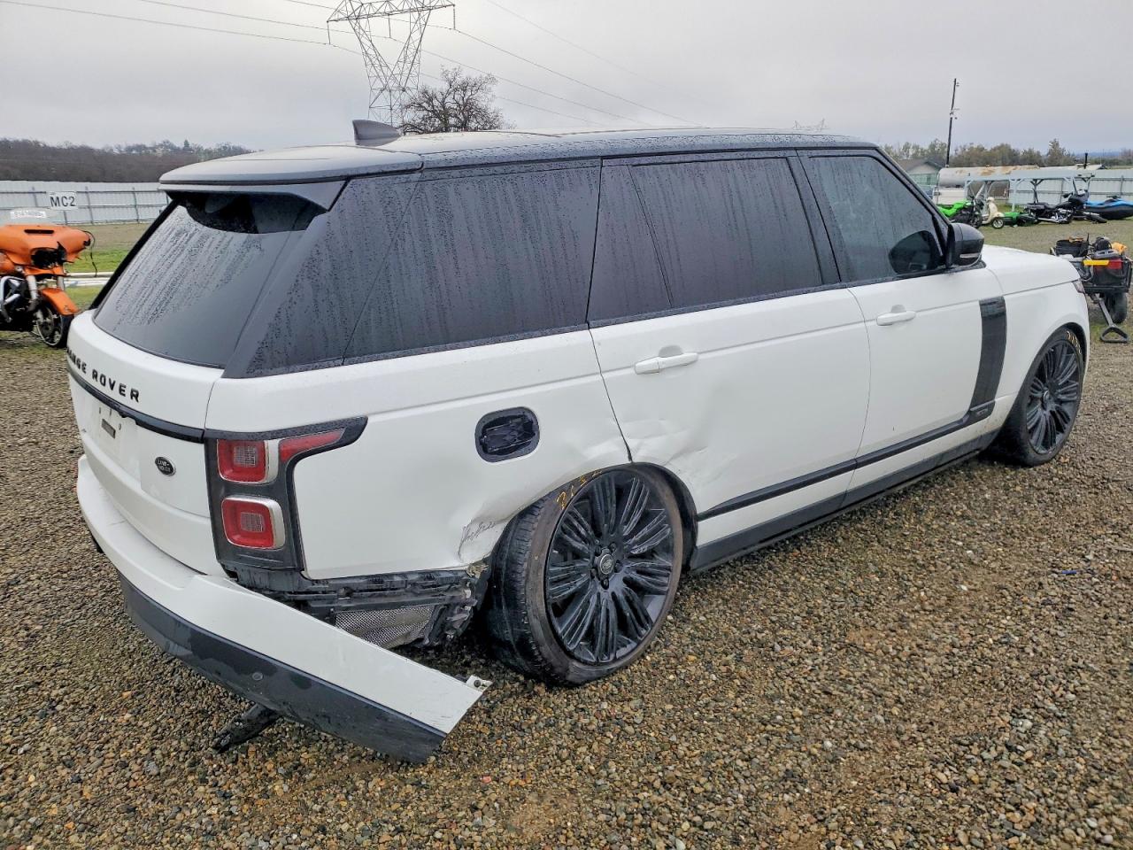 2020 LAND ROVER RANGE ROVER P525 HSE photo 3