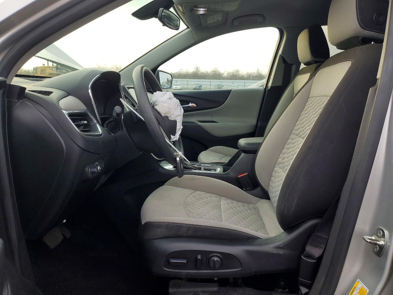 2019 CHEVROLET EQUINOX LT photo 7