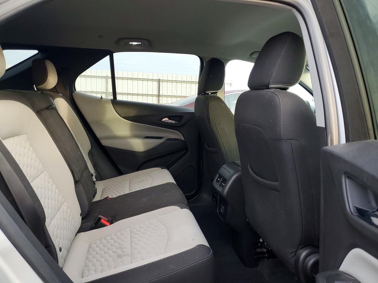 2019 CHEVROLET EQUINOX LT photo 10