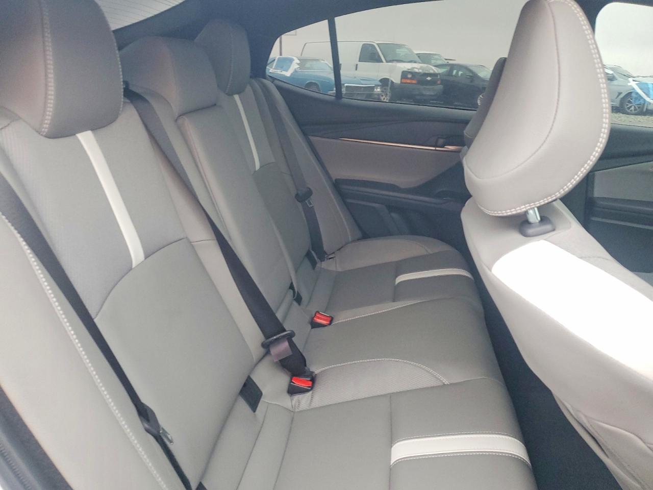 2025 TOYOTA CAMRY photo 10