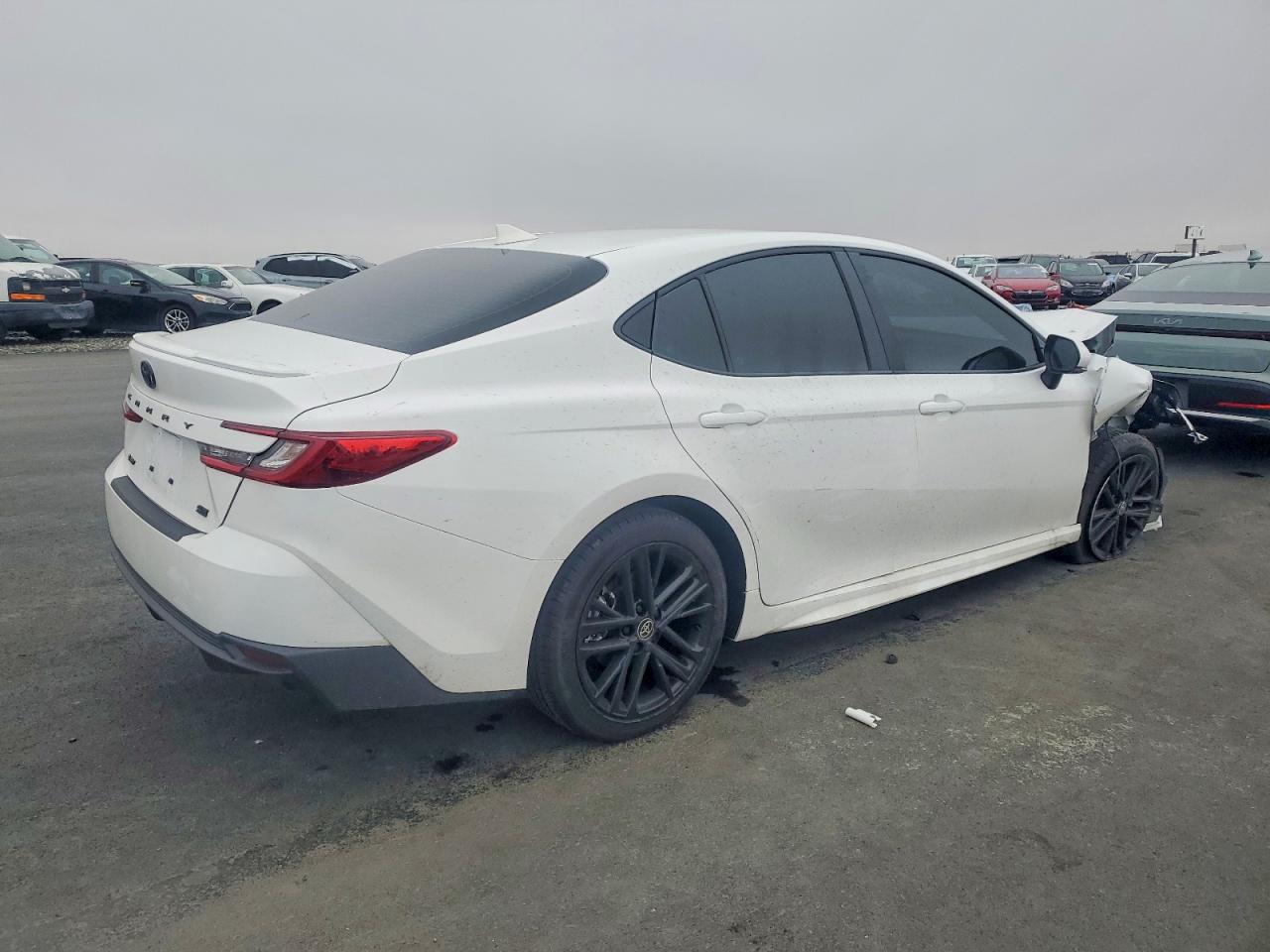 2025 TOYOTA CAMRY photo 3