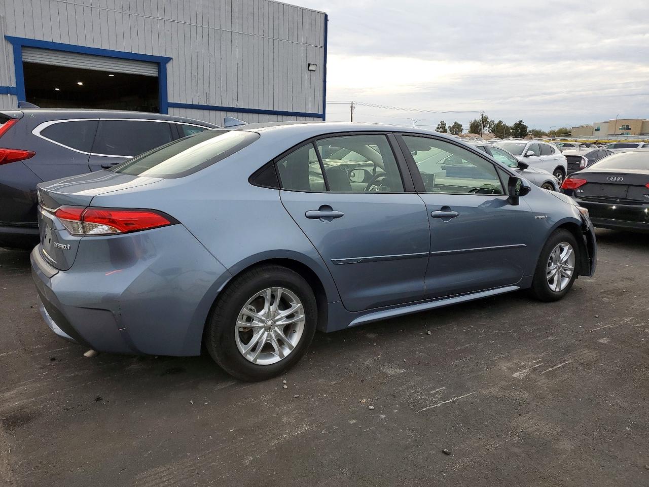 2020 TOYOTA COROLLA photo 3