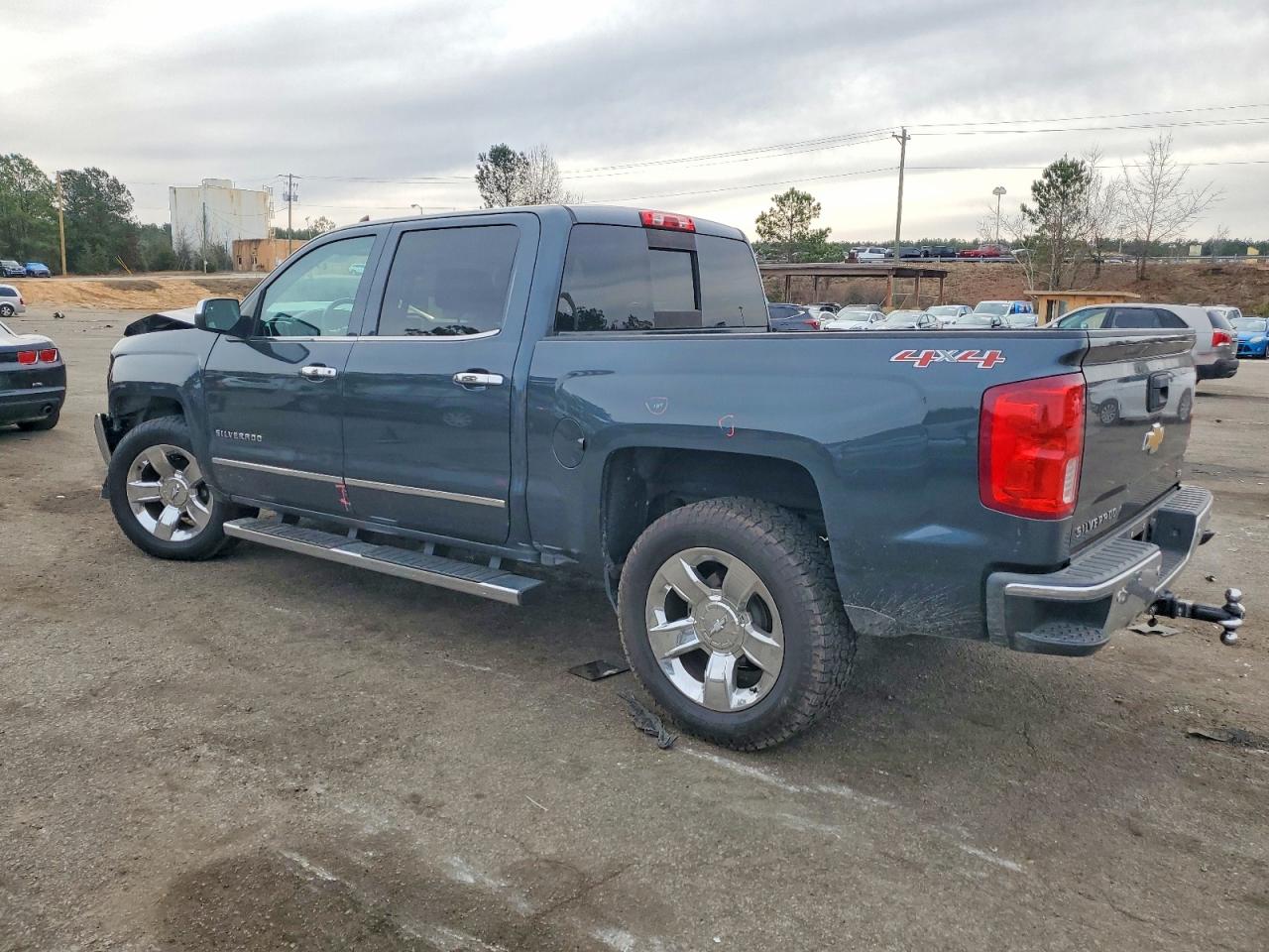 2017 CHEVROLET SILVERADO K1500 LTZ photo 2